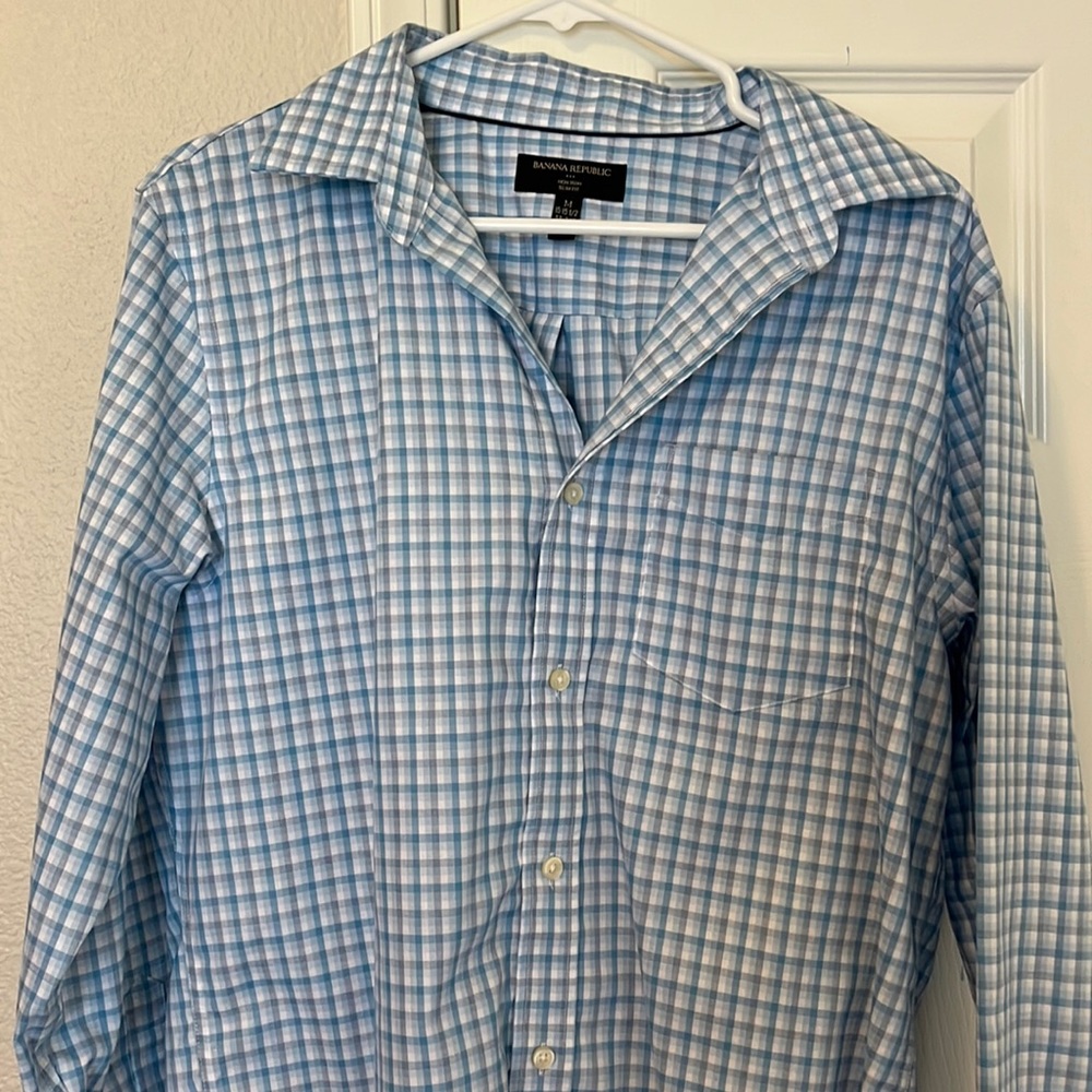 Banana Republic Mens slim fit, non-iron shirt